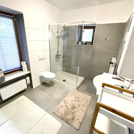 Freiblick 1 Bad Glbg Mit Garten Top1 Apartment *